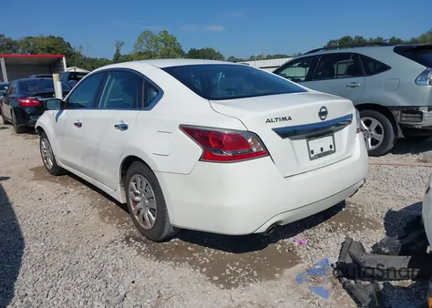 2015 Nissan Altima 2.5 z USA, uszkodzony, nr VIN 1N4AL3AP6FC415894